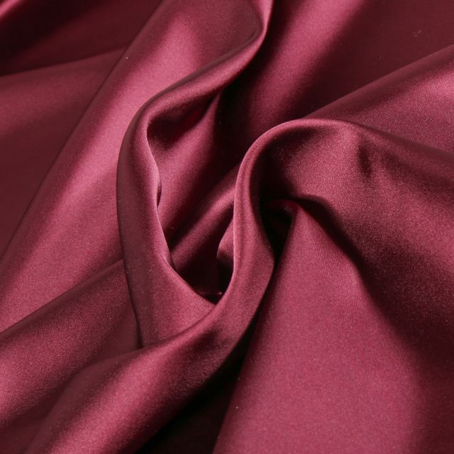 Tissu Satin Duchesse extensible Lie de vin