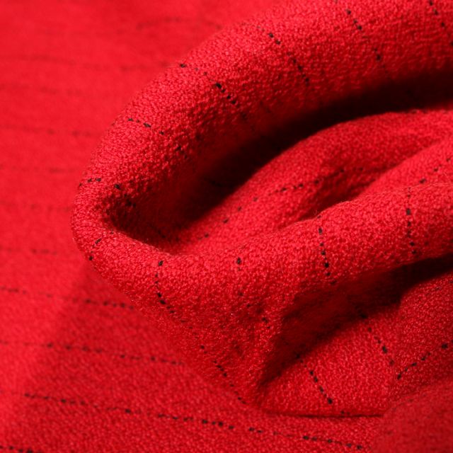 Tissu Crêpe texturé Rayures noires sur fond Rouge